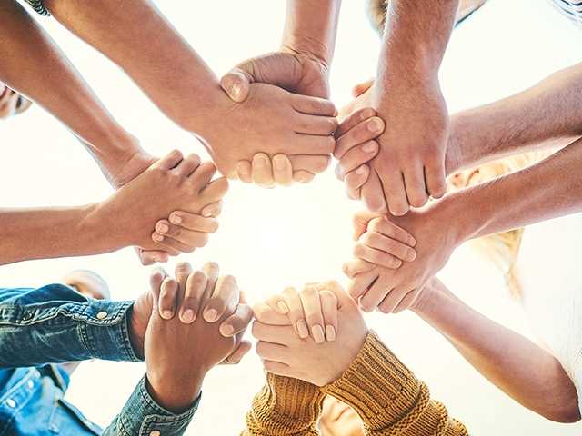 hands in a circle
